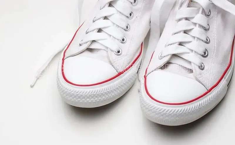 球速体育app官方下载华扬联众2024 年女性自营休闲鞋新品：舒适与时尚完美
融合