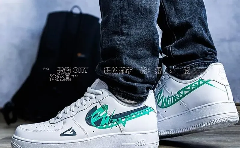 球速体育app下载百度Apollo**紀梵希 CITY 運動鞋的都市時尚：舒適、時尚與
個性兼具**