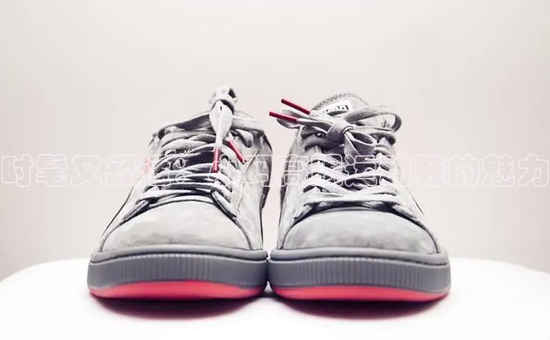 球速体育网址一径科技时髦又舒适：小码高跟运动鞋的魅力